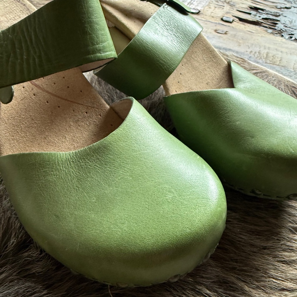 Spring green Dansko Leather Mary-Jane Shoes with Unique Cut-out in Heel